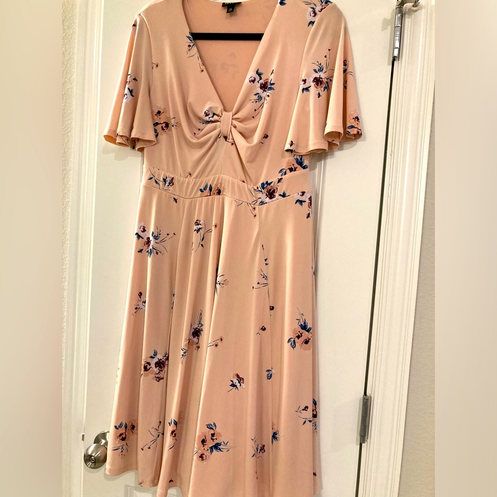 Torrid Size 00 (Large) Blush Floral Studio Knit Skater Dress